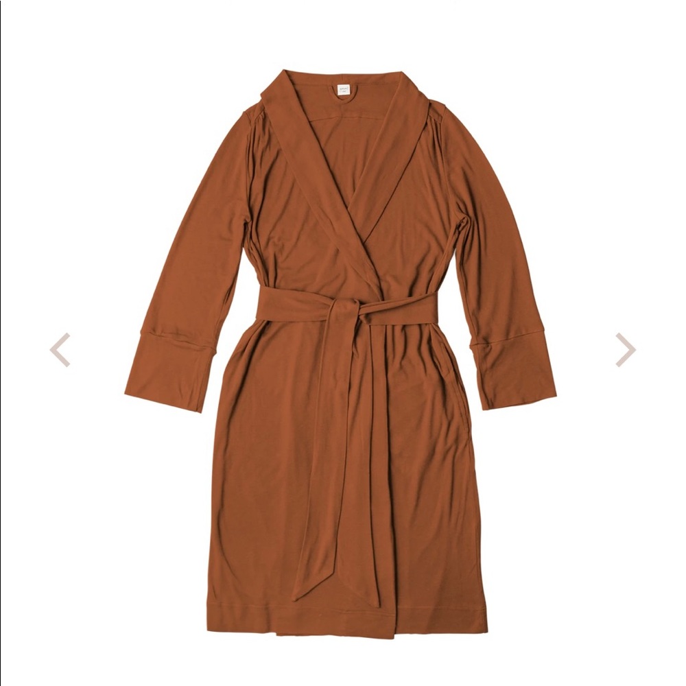 Goumi Robe